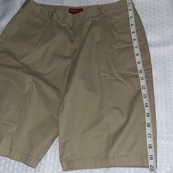 Merona  Khaki color walking shorts. Size 2 - Picture 6 of 9